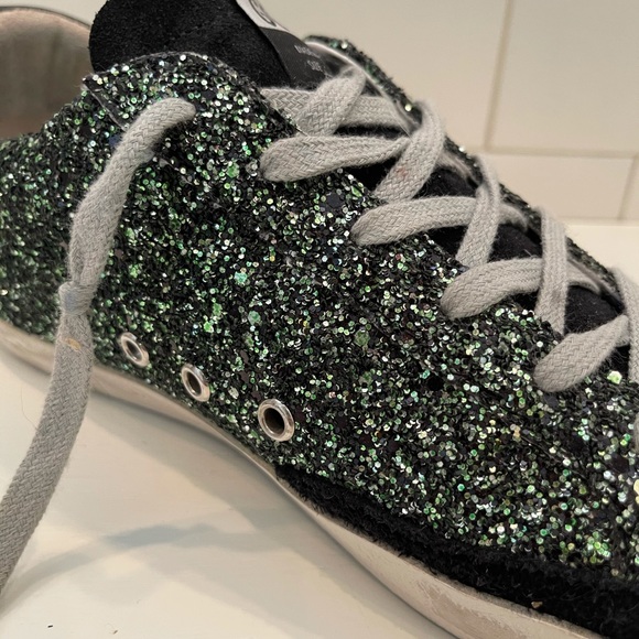 Golden Goose Super Star Sneaker Size 42 - Picture 4 of 11